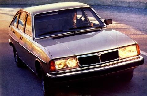 Lancia Beta Saloon - Vehicle Summary - Motorbase Lancia Beta Saloon - Vehicle Summary - Motorbase