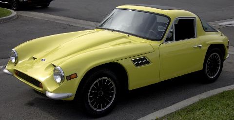 Built in December 1971, has never been wrecked or damaged. In our family almost since new. Original paint was butterscotch yellow, repainted about 10 years ago in canary yellow. No stress cracks, g