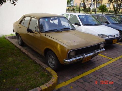 The Hillman Avenger was built and sold in Colombia as Dodge 1500 (1.500 cc engine) and Dodge Polara (1.800 cc engine) between 1973 and 1980. There are still a good number of them on the streets. Thi