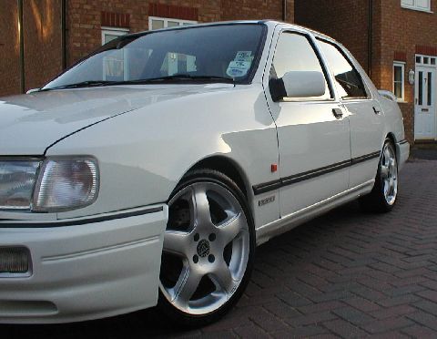 Ford Sapphire RS Cosworth