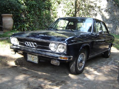 Audi 100