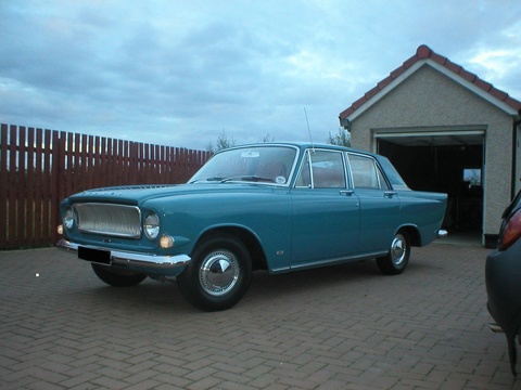 Ford Zephyr 4 Mk III 211E