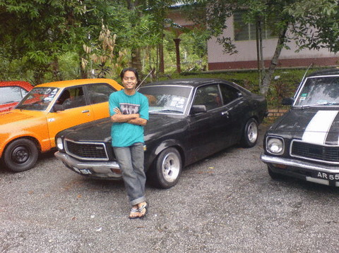 Mazda 818