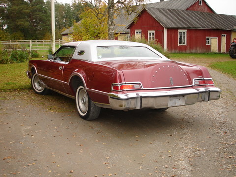 Lincoln Continental Mark IV