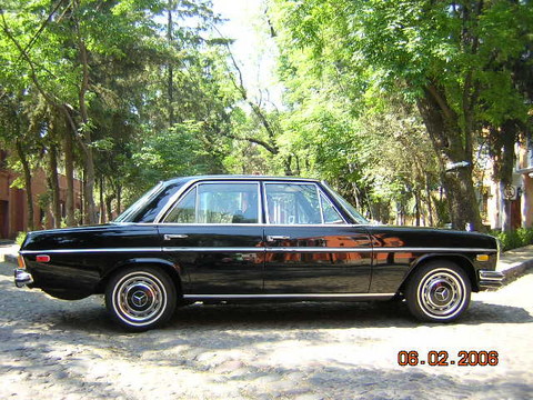 Mercedes-Benz 250
